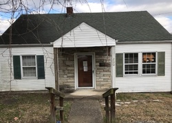 Pre-foreclosure Listing in SWIGERT AVE FRANKFORT, KY 40601