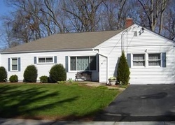 Pre-foreclosure Listing in GREEN MANOR RD MANCHESTER, CT 06042