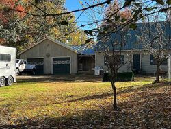 Pre-foreclosure Listing in GLENN HARRIS RD NEW SHARON, ME 04955