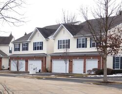 Pre-foreclosure in  W CRESTVIEW CIR Romeoville, IL 60446