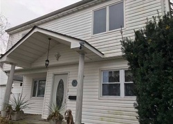 Pre-foreclosure Listing in CHURCH RD LEVITTOWN, NY 11756