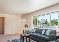 Pre-foreclosure in  DEL ORO LN Escondido, CA 92025