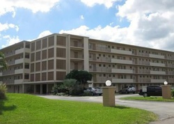 Pre-foreclosure in  HILLCREST DR  Hollywood, FL 33021