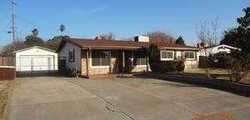 Pre-foreclosure in  SUN RIVER DR Sacramento, CA 95824