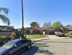 Pre-foreclosure in  HEATHERWOOD CIR Porterville, CA 93257
