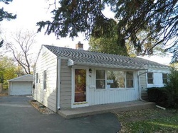 Pre-foreclosure in  S ARCHER AVE Mundelein, IL 60060