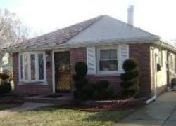 Pre-foreclosure Listing in S 20TH AVE BROADVIEW, IL 60155