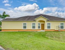 Pre-foreclosure in  SHADE TREE LN Lakeland, FL 33812