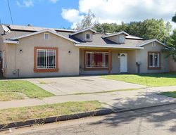 Pre-foreclosure Listing in DRAKELEY AVE ATWATER, CA 95301