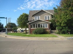 Pre-foreclosure Listing in 11TH ST LA SALLE, IL 61301