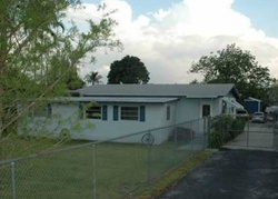 Pre-foreclosure in  SW 20TH ST Fort Lauderdale, FL 33325