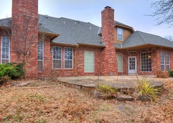 Pre-foreclosure Listing in AUGUSTA AVE EDMOND, OK 73034