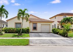  Nw 22nd St, Hollywood FL