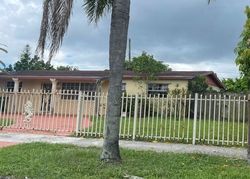  Nw 200th Ter, Miami FL