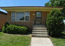 Pre-foreclosure in  MANISTEE AVE Calumet City, IL 60409