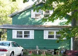 Pre-foreclosure Listing in HILTON AVE EAST HAVEN, CT 06512