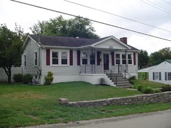 Pre-foreclosure Listing in STEVENSON DR FRANKFORT, KY 40601