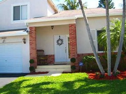 Pre-foreclosure in  LANGLEY PL Fort Lauderdale, FL 33325