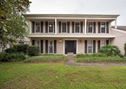 Pre-foreclosure in  NORTHDALE BLVD Tampa, FL 33624