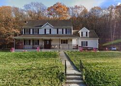 Pre-foreclosure in  PEARL LAKE RD Waterbury, CT 06706