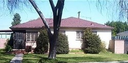 Pre-foreclosure Listing in E QUEENSDALE ST COMPTON, CA 90221