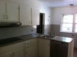 Pre-foreclosure in  PARKVIEW BLVD Lansdowne, PA 19050