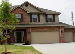 Pre-foreclosure in  WHITE HAWK DR Edmond, OK 73012