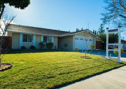 Pre-foreclosure in  ZACHARY CT San Jose, CA 95121