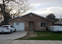 Pre-foreclosure Listing in ORANGE AVE SELMA, CA 93662