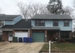 Pre-foreclosure in  FOXWOOD LN Marlton, NJ 08053