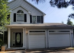Pre-foreclosure in  RIVER RD Stratford, CT 06614