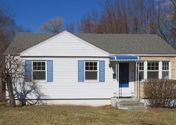 Pre-foreclosure Listing in JOHN ST ENFIELD, CT 06082