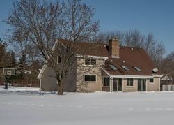  Woods Edge Dr, Pewaukee WI