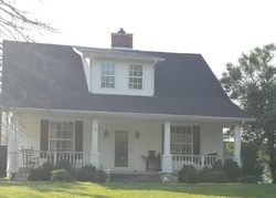 Pre-foreclosure Listing in GOSHEN RD STANFORD, KY 40484