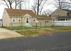 Pre-foreclosure in  N MAPLE AVE Maple Shade, NJ 08052