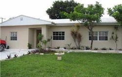 Pre-foreclosure Listing in SW 20TH ST HOLLYWOOD, FL 33023