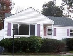 Pre-foreclosure Listing in DUDLEY RD WETHERSFIELD, CT 06109