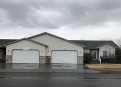 Pre-foreclosure in  WINDSOR DR Idaho Falls, ID 83406