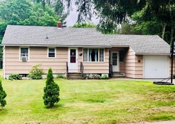 Pre-foreclosure in  RIVER ST Moosup, CT 06354
