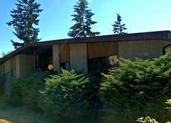 Pre-foreclosure in  LINDEN AVE N Seattle, WA 98133