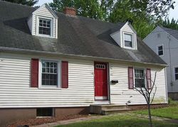 Pre-foreclosure Listing in WELLS RD WETHERSFIELD, CT 06109