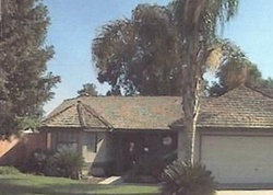 Pre-foreclosure Listing in N ADAMS ST TULARE, CA 93274