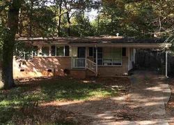 Pre-foreclosure Listing in HICKS RD SW MABLETON, GA 30126