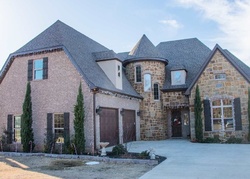 Pre-foreclosure in  DARR HILL RD Jonesboro, AR 72404