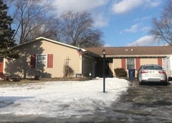 Pre-foreclosure in  HEARTWOOD LN Lake Zurich, IL 60047