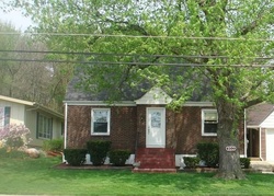 Pre-foreclosure in  MEADOW AVE Joliet, IL 60436