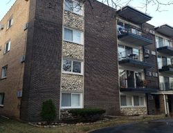 Pre-foreclosure Listing in GALITZ ST APT 4E SKOKIE, IL 60077