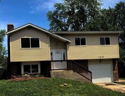 Pre-foreclosure in  SUNSET LN Bolingbrook, IL 60440
