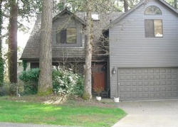 Pre-foreclosure in  VERMEER DR Lake Oswego, OR 97035