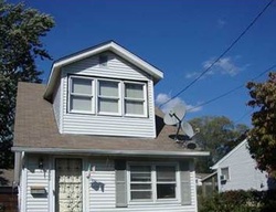 Pre-foreclosure in  FAIRFIELD WAY Keyport, NJ 07735